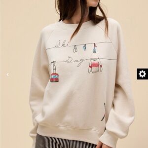NWOT Daydreamer Ski Day Graphic Sweatshirt
